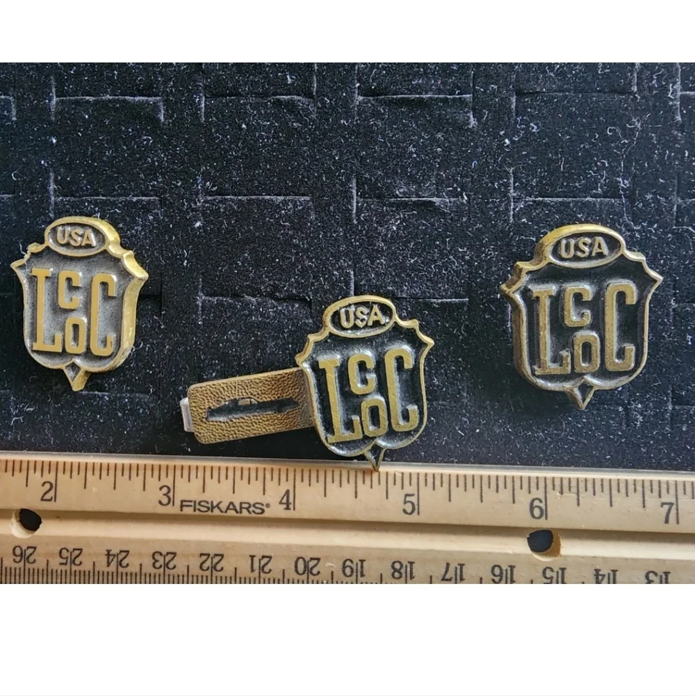 Vintage Lincoln Owners Club Cufflinks Tie Bar Set Automobile Collectible